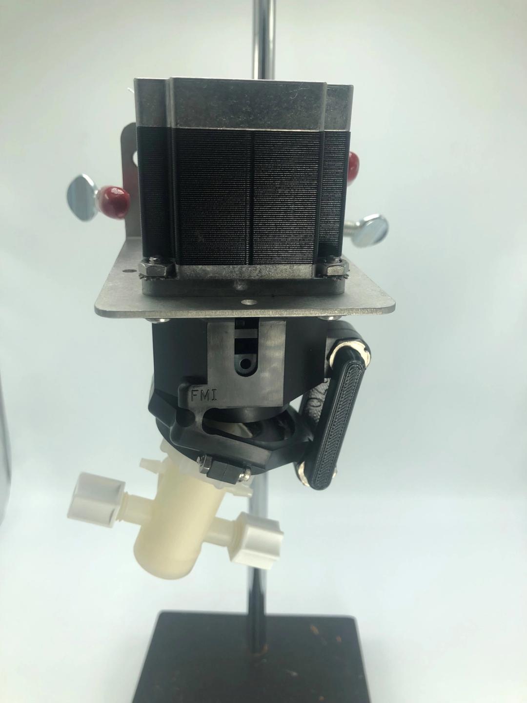 STFQ High Flow Pump with Adjustable Dual Eccentric Bushings - Fluid Metering Inc. - General Lab