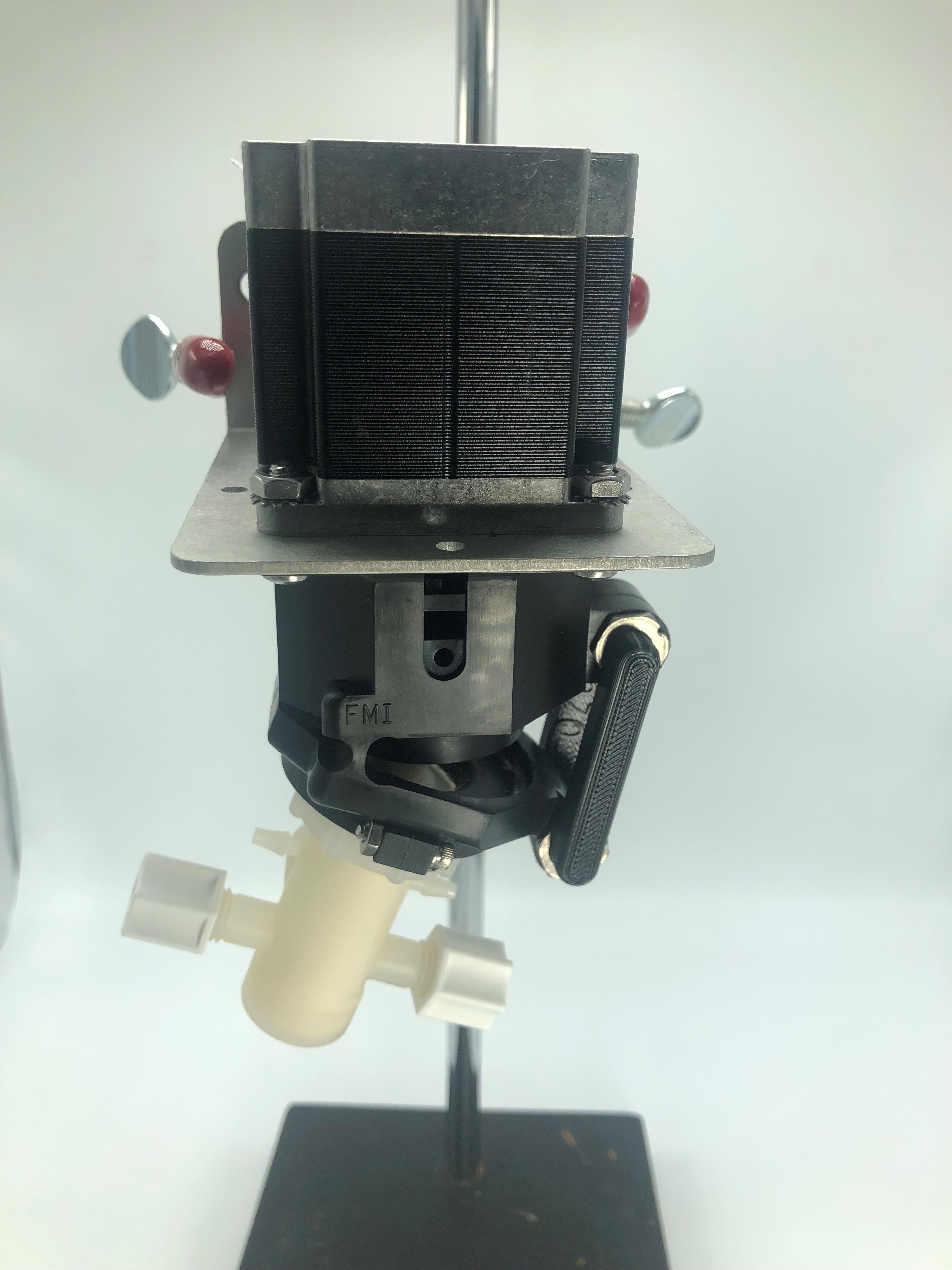 STFQ High Flow Pump with Adjustable Dual Eccentric Bushings - Fluid Metering Inc. - General Lab