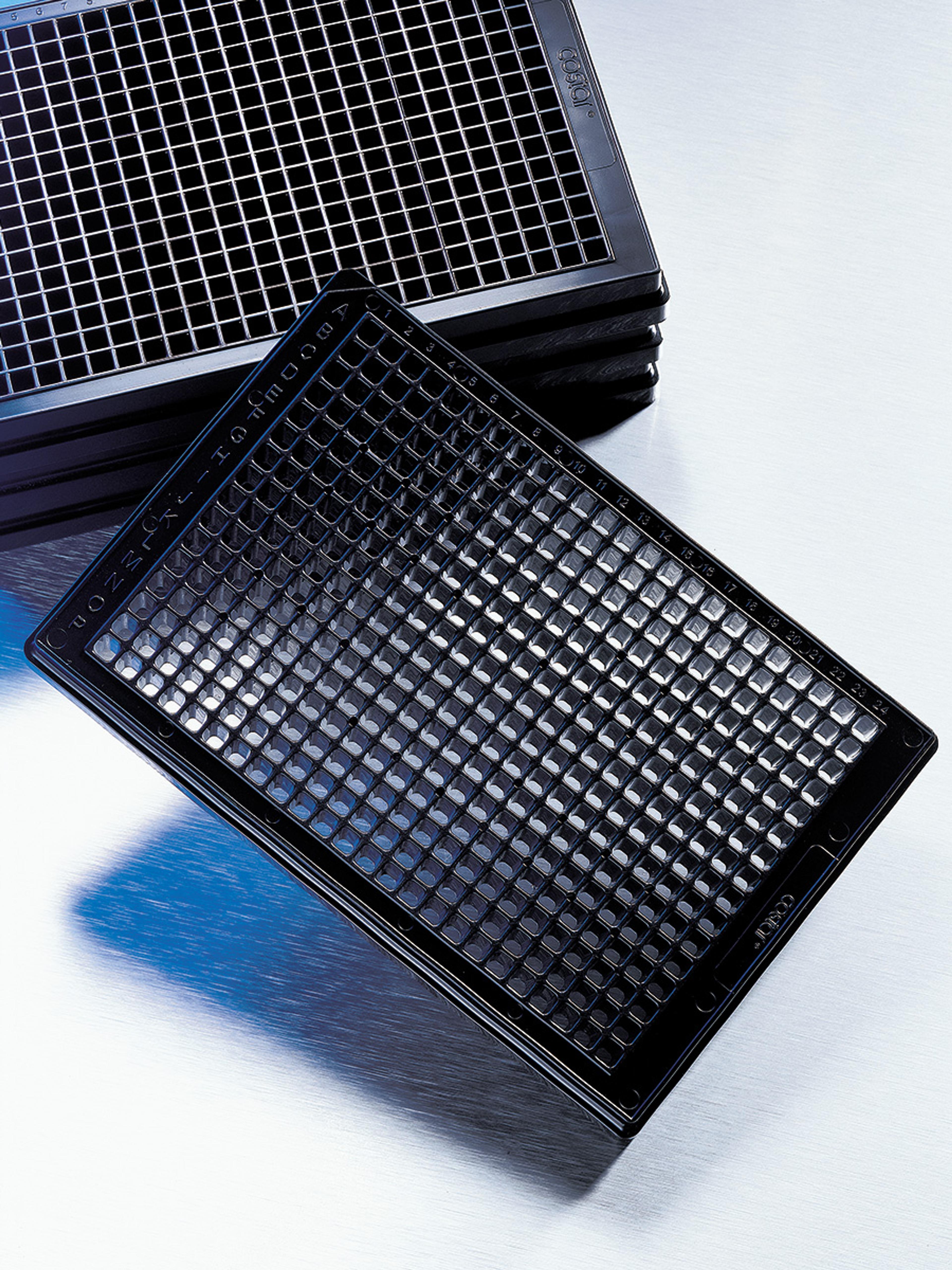 Corning® 384-well Optical Imaging Flat Clear Bottom Black Polystyrene TC-treated Microplates, 20 per Bag, with Lid, Sterile - Corning Life Sciences - Life Sciences