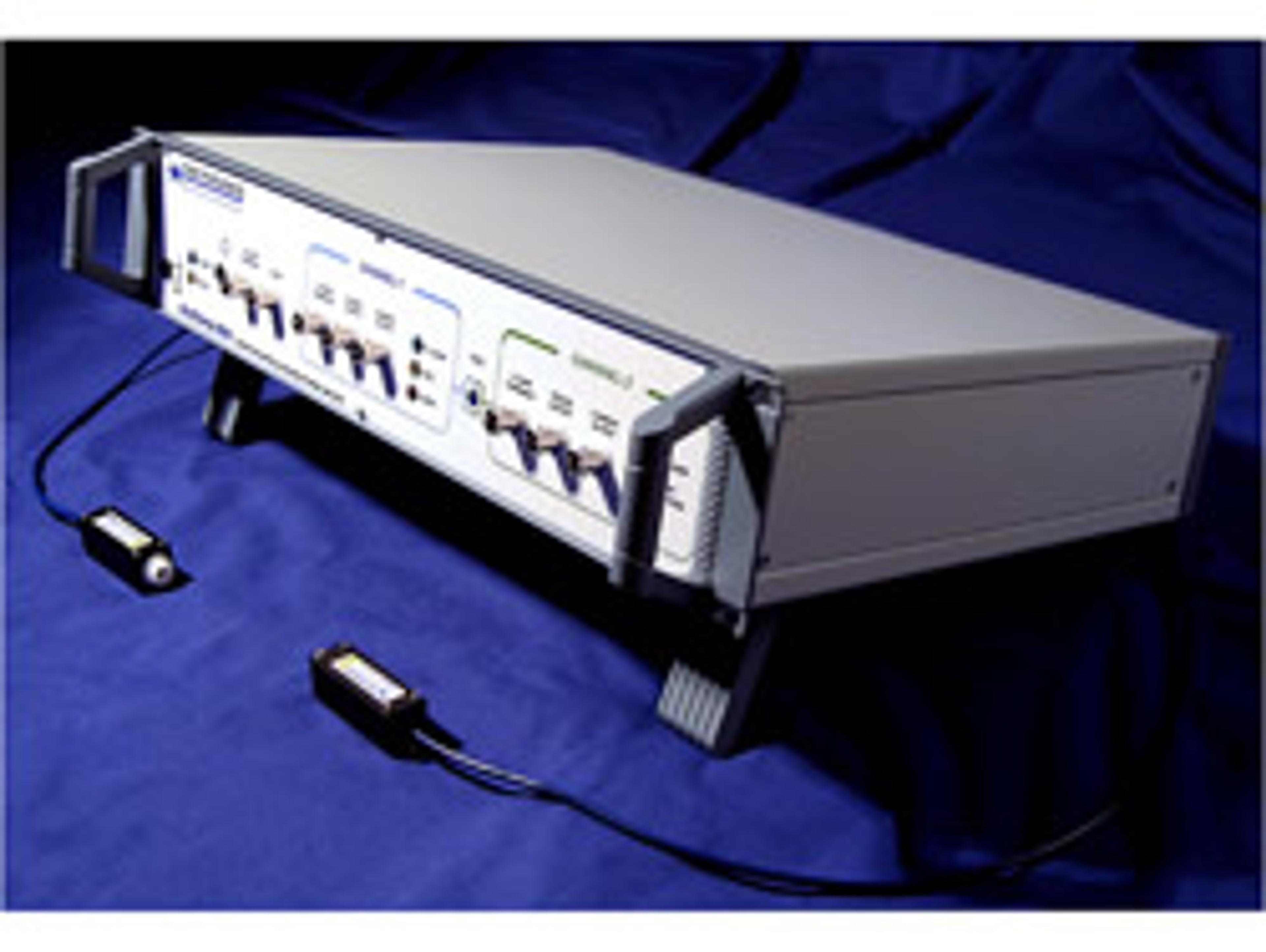 Axoclamp 900A computer-controlled current & voltage clamp - AutoMate Scientific Inc. - Life Sciences