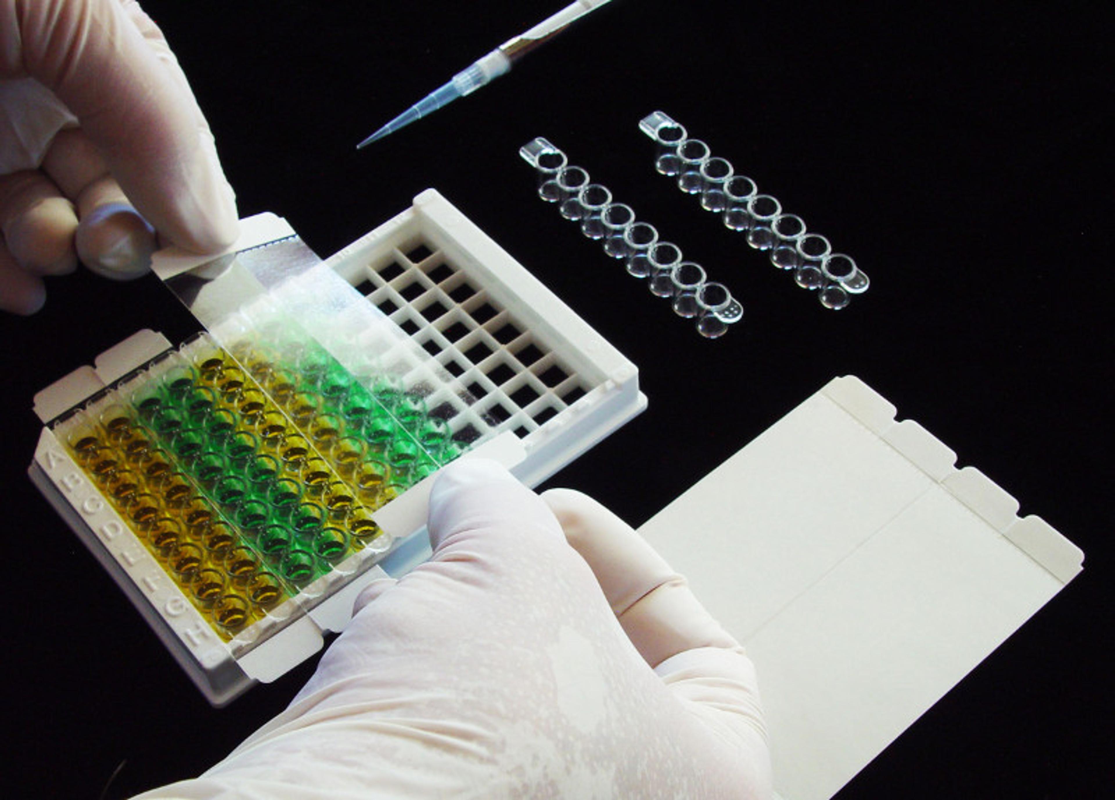 SealPlate® MiniStrips™ Microplate Sealing Film, for ELISA, EIA, Incubation & Storage, Sterile - Excel Scientific, Inc. - Life Sciences