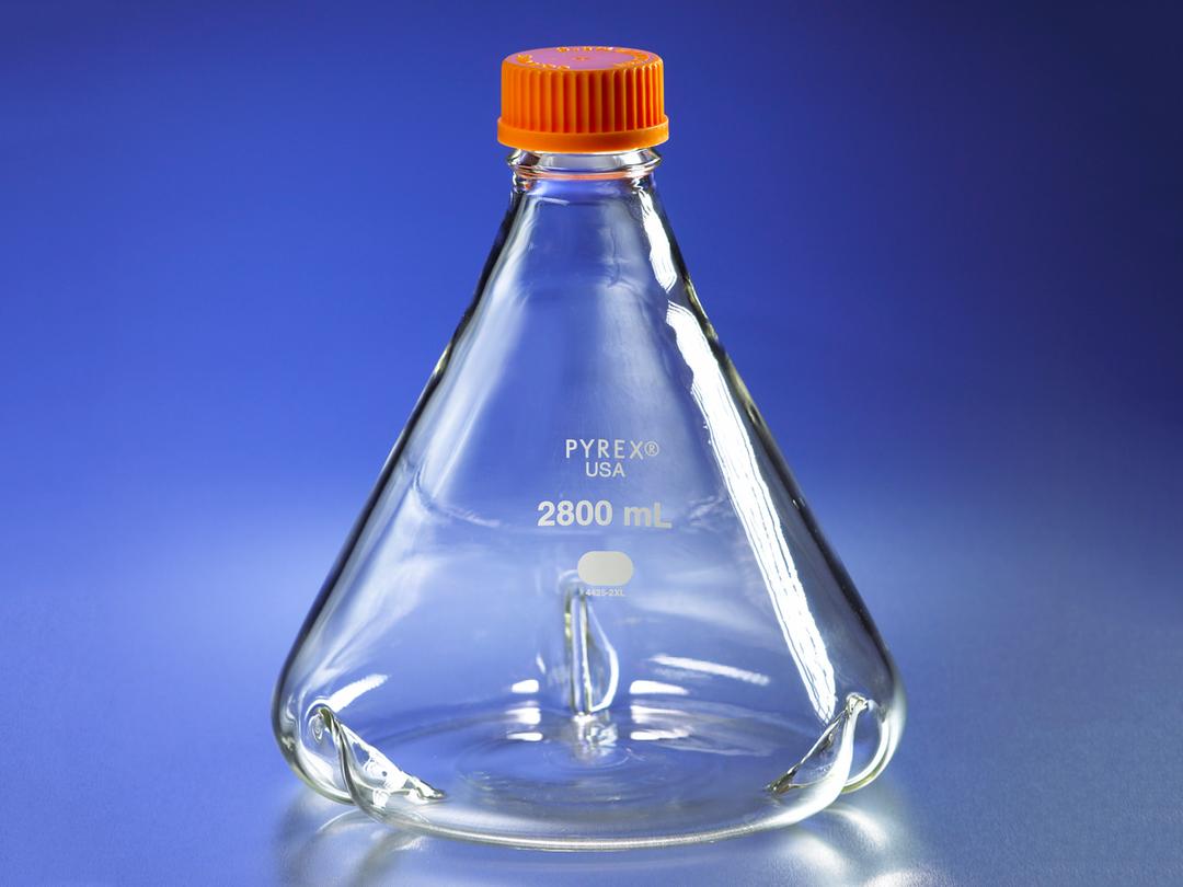 PYREX® 2800 mL Fernbach-Style Culture Flask with Baffles and GL45 Screw Cap - Corning Life Sciences - Life Sciences