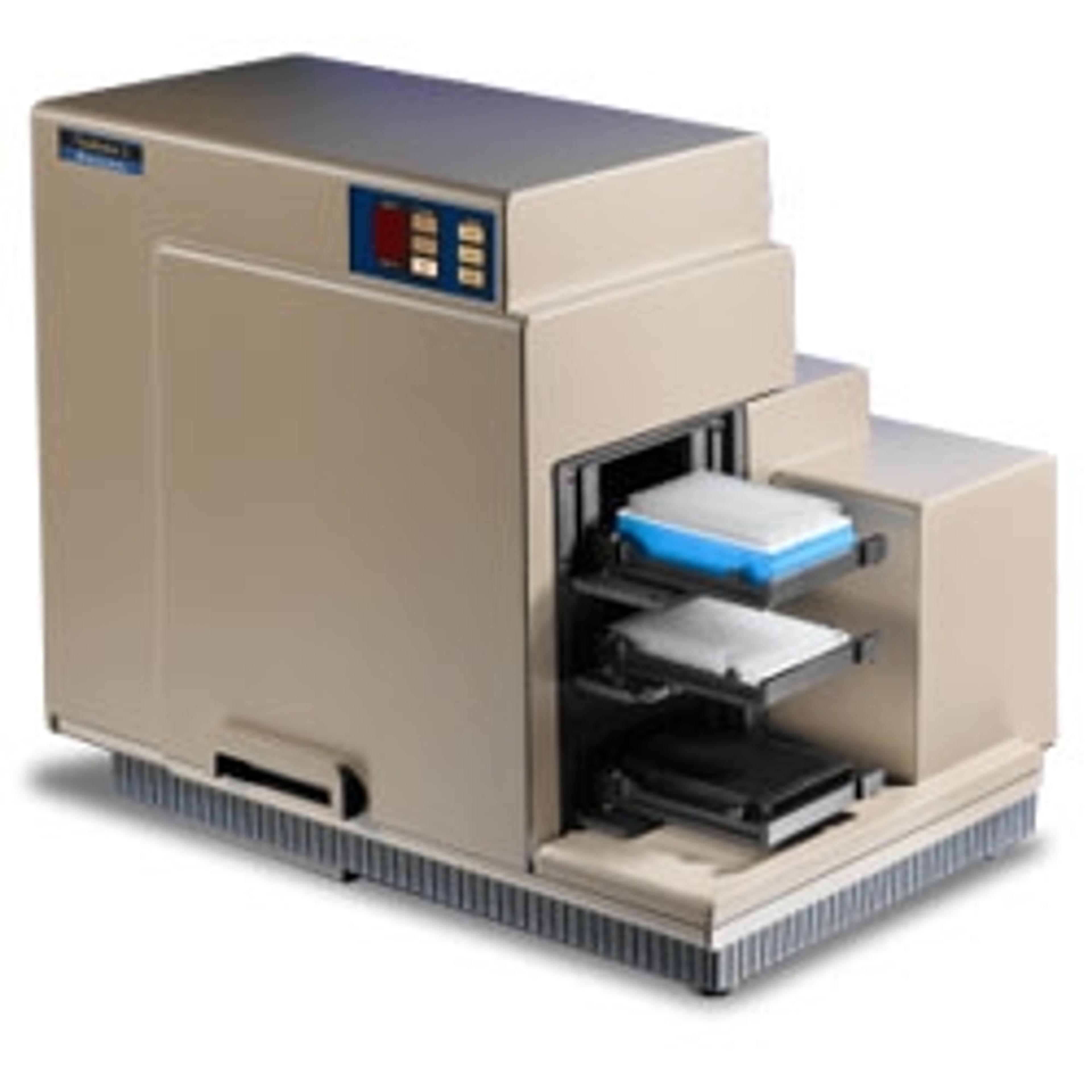 FlexStation® 3 Multi-Mode Microplate Reader - Molecular Devices® - Life Sciences