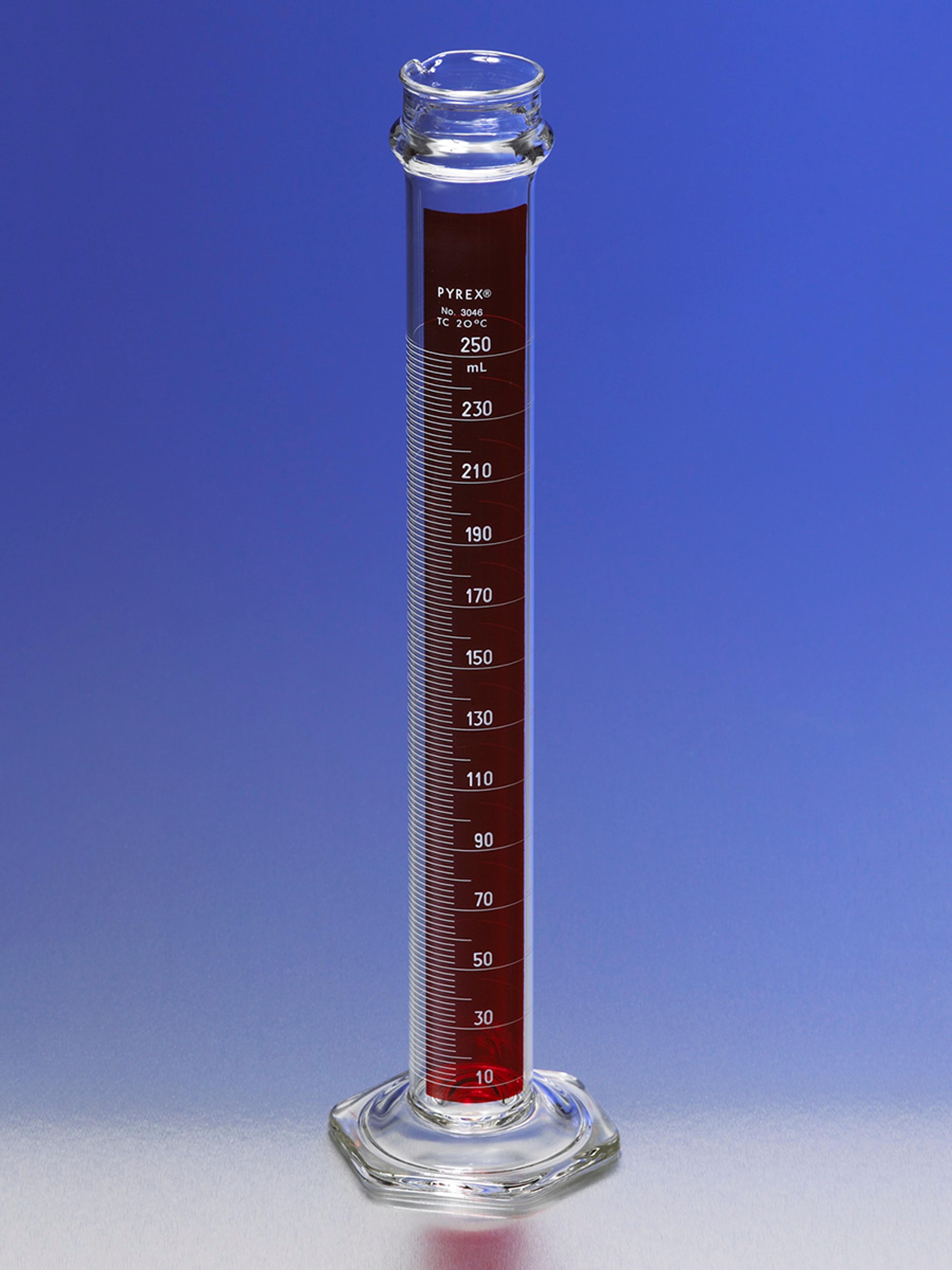 PYREX® 10 mL Single Metric Scale Cylinders, Reinforced Glass Bead, Lifetime Red™, TC - Corning Life Sciences - General Lab