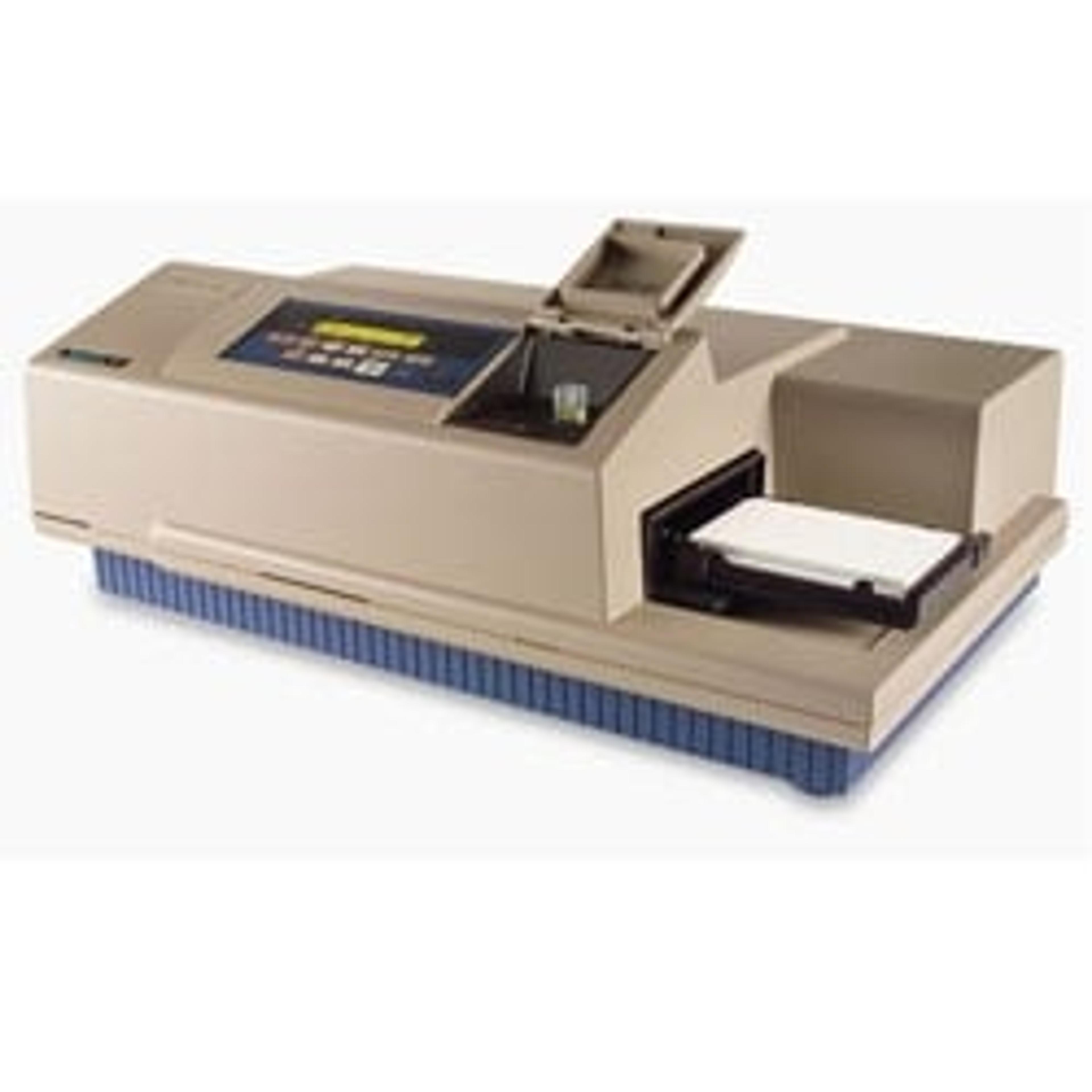 SpectraMax® M5e Multi-Mode Microplate Reader - Molecular Devices® - Life Sciences