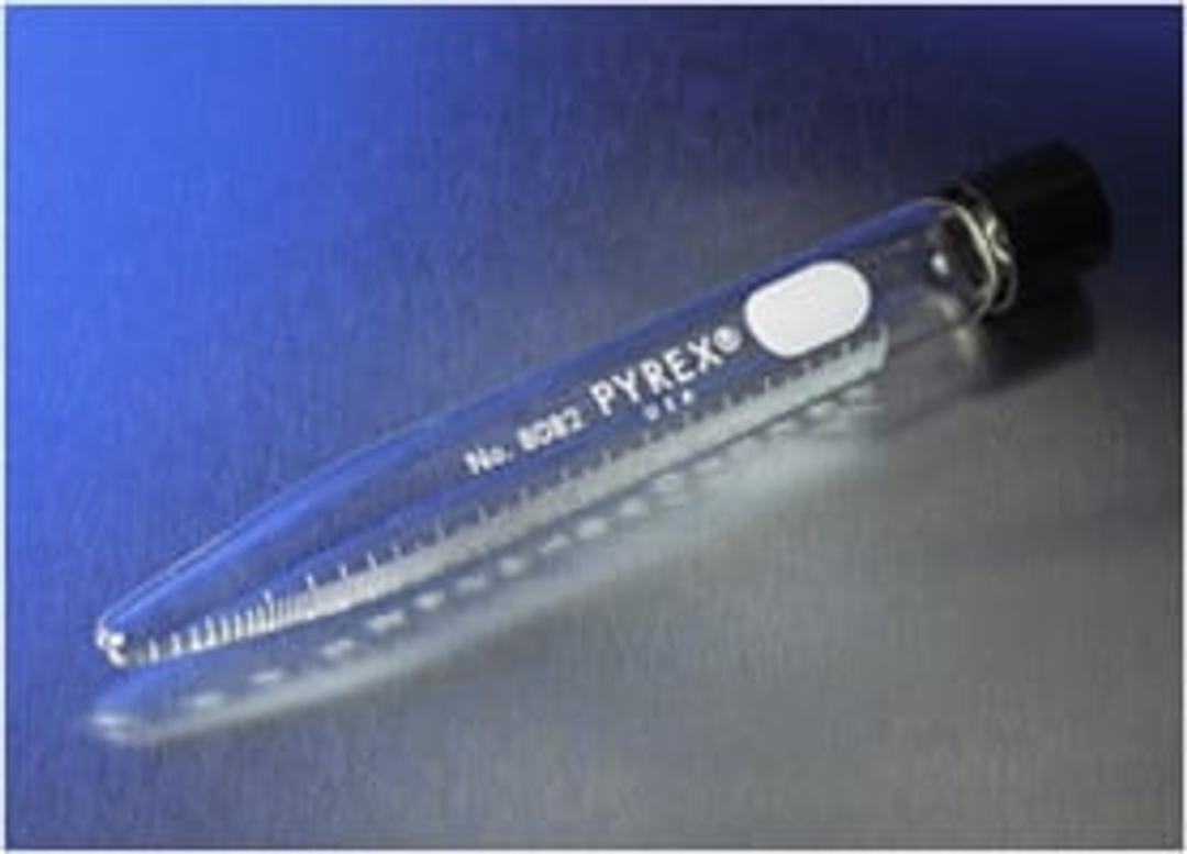 PYREX® 15 mL Conical Centrifuge Tubes with White Graduations, Screw Cap - Corning Life Sciences