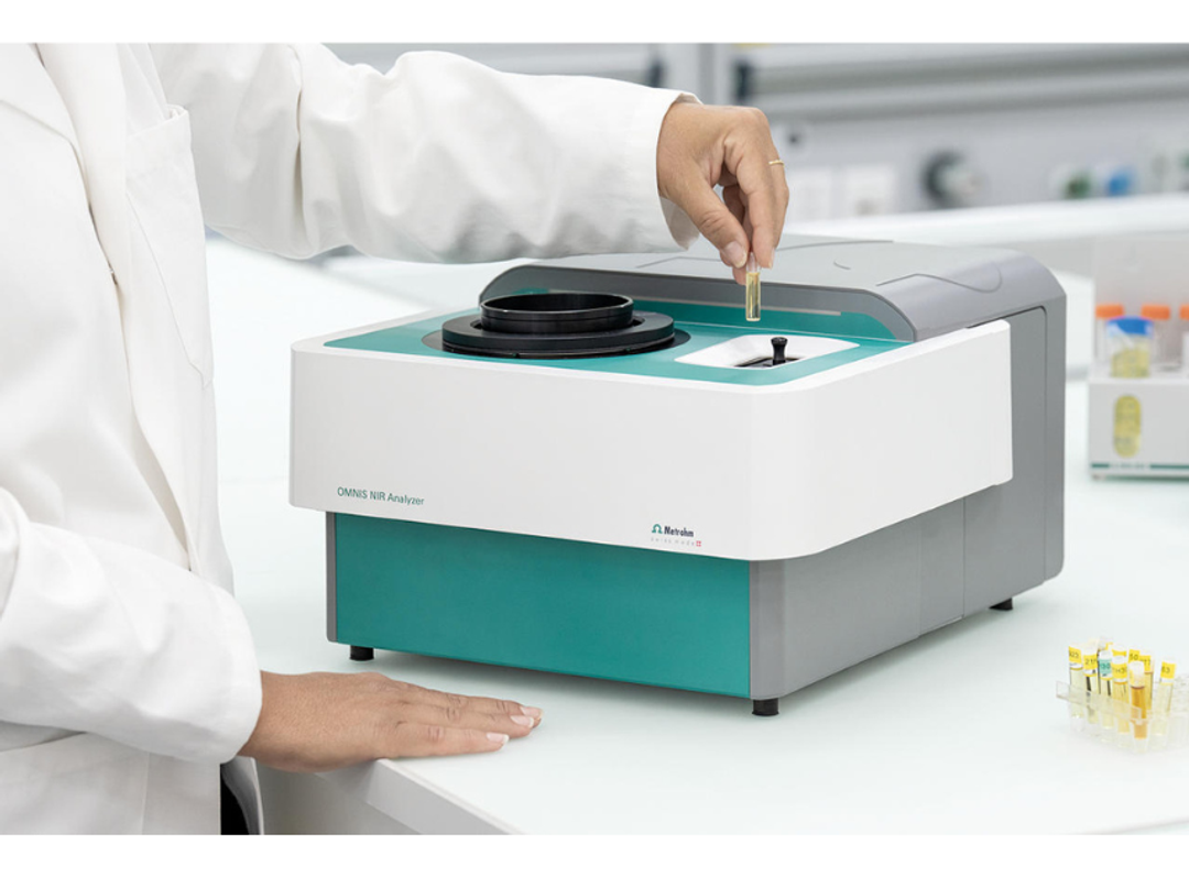 OMNIS NIR Spectrometer and OMNIS Sample Robot NIR  - Metrohm AG - Spectroscopy