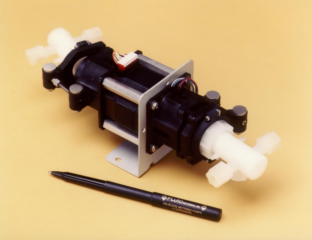 ST2Q Fixed Displacement Pump - Fluid Metering Inc. - Separations