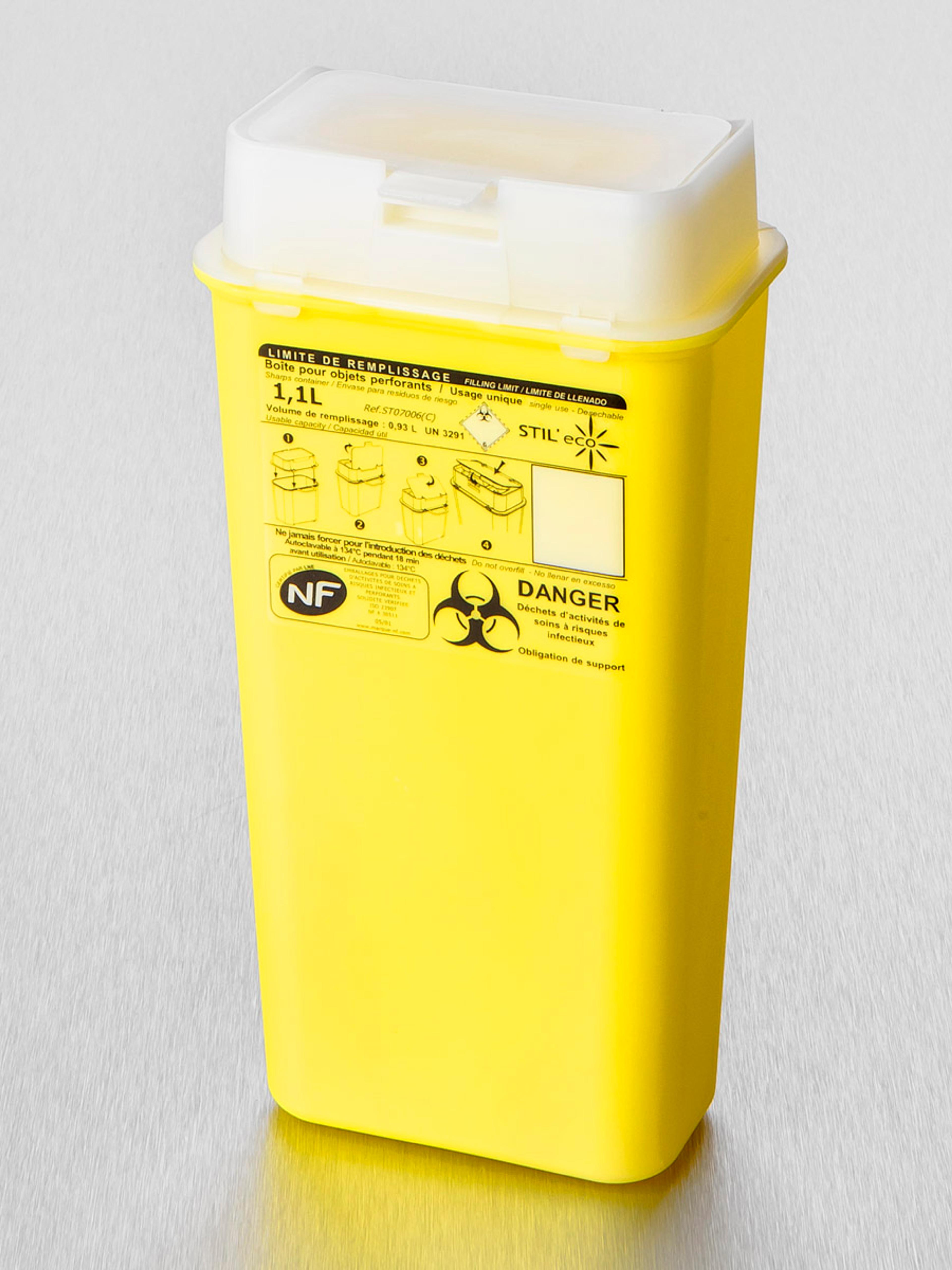 Corning® Gosselin™ Waste and Sharp Container, 1.8 L, Yellow PP, White Hinged Cap, 45/Case - Corning Life Sciences