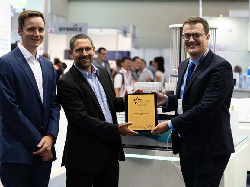 Emir Cetojevic, and Lukas Emanuel Keller, both from INTEGRA Biosciences accept the award for Best New General Lab Product of 2021