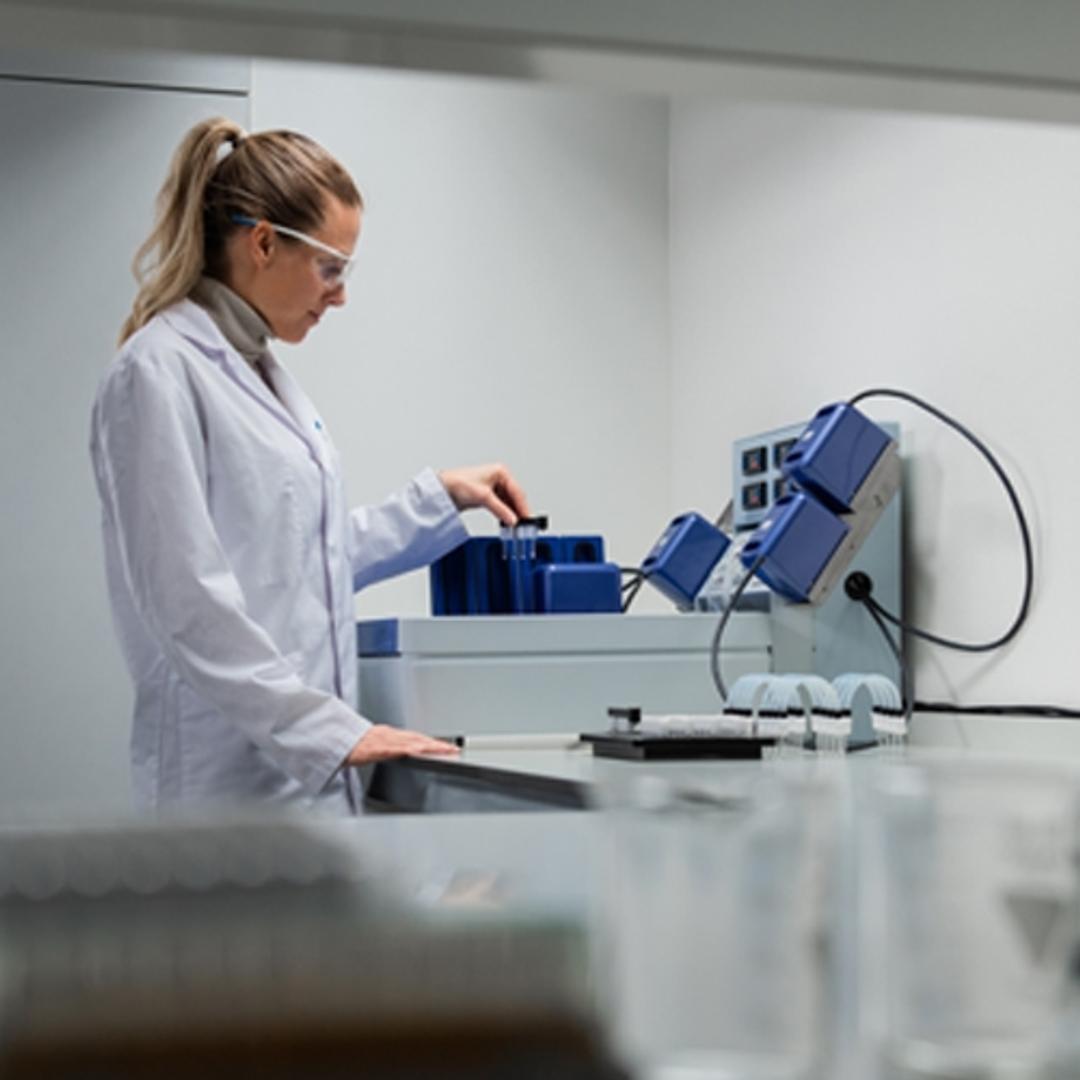 CrystalBreeder - Technobis Crystallization Systems - Spectroscopy