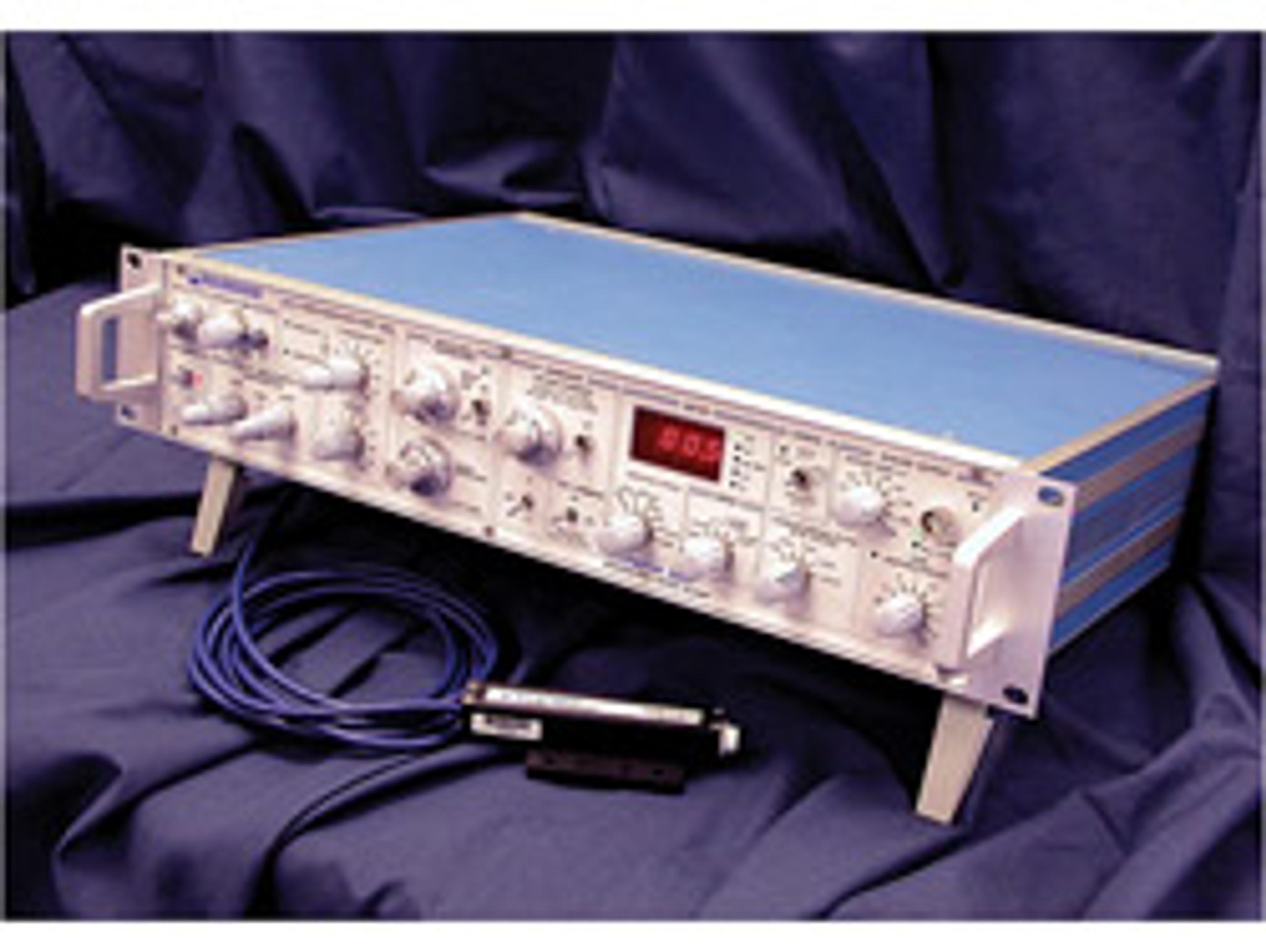 Axopatch 200B-2 capacitor feedback patch clamp amplifier - AutoMate Scientific Inc. - Life Sciences