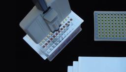 AlumaSeal II™ Microplate Sealing Film for PCR & Cold Storage - Excel Scientific, Inc. - Life Sciences