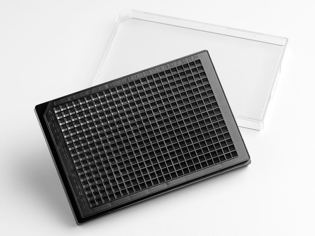 Corning® Elplasia® 384-well Black/Clear, Square, Plasma Treated, Microcavity Microplate, with Lid - Corning Life Sciences