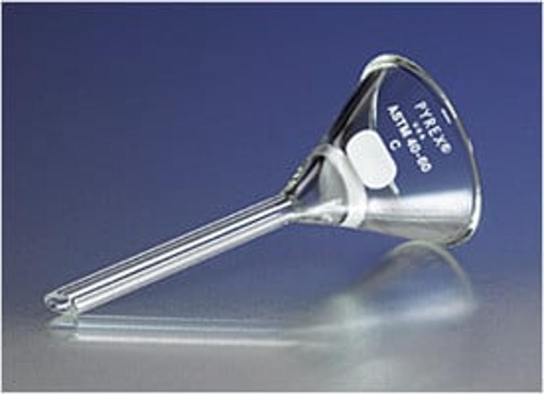 PYREX® Hirsch Funnels with 20 mm Diameter Medium Porosity Fritted Disc - Corning Life Sciences - General Lab