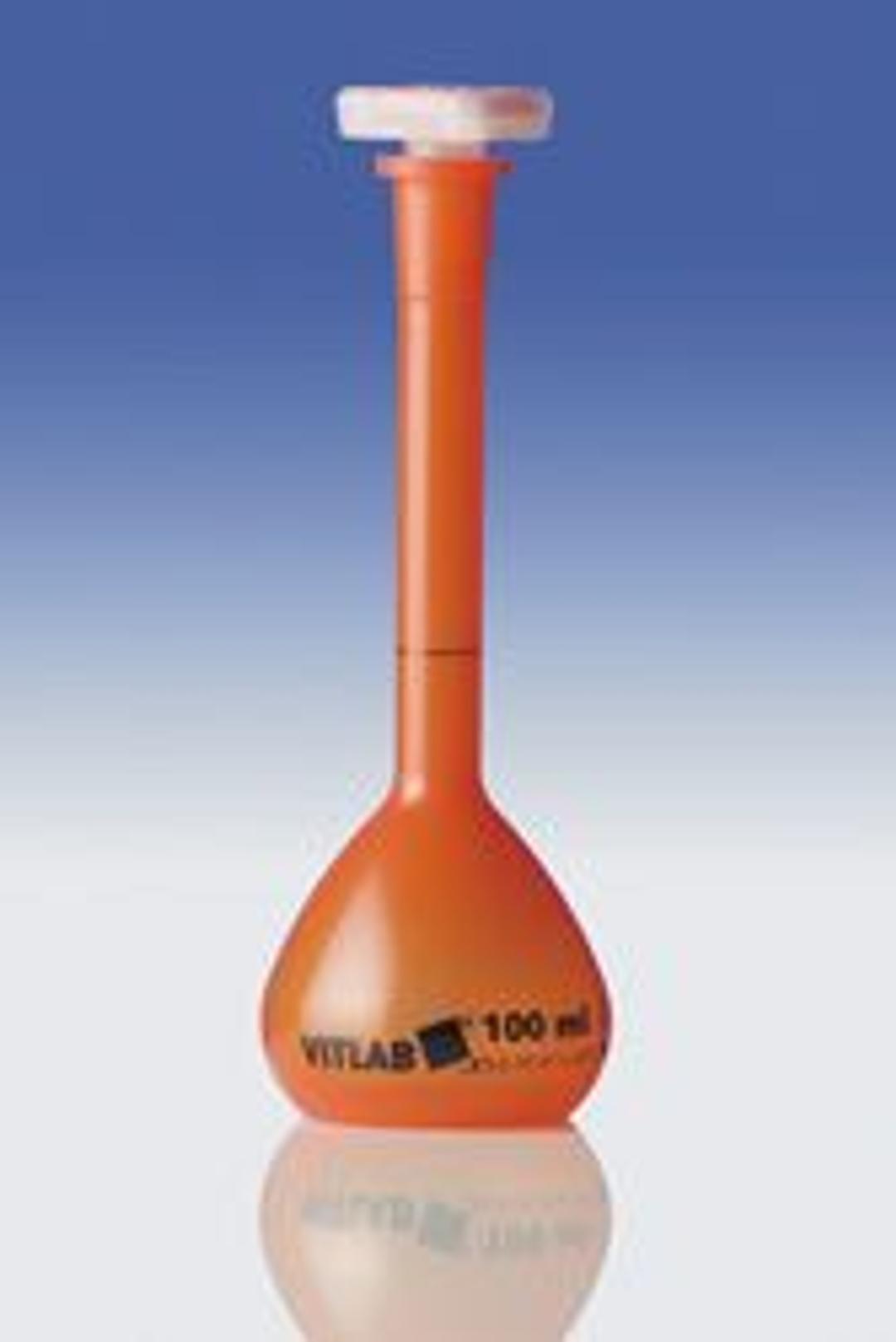 Volumetric flasks, class A, made of PMP plastic, for light-sensitive substances - VITLAB GmbH