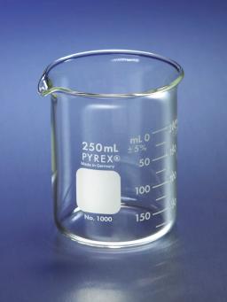 PYREX® Griffin Low Form 800 mL Beaker, Double Scale, Graduated - Corning Life Sciences