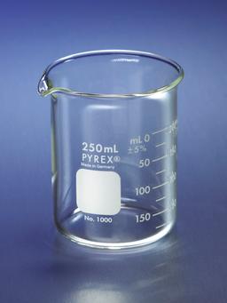 PYREX® Griffin Low Form 800 mL Beaker, Double Scale, Graduated - Corning Life Sciences