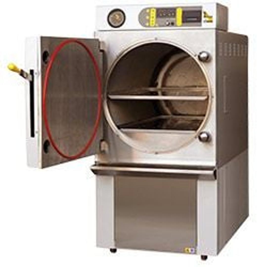 Q63 Front Loading Autoclaves - Priorclave Ltd - General Lab