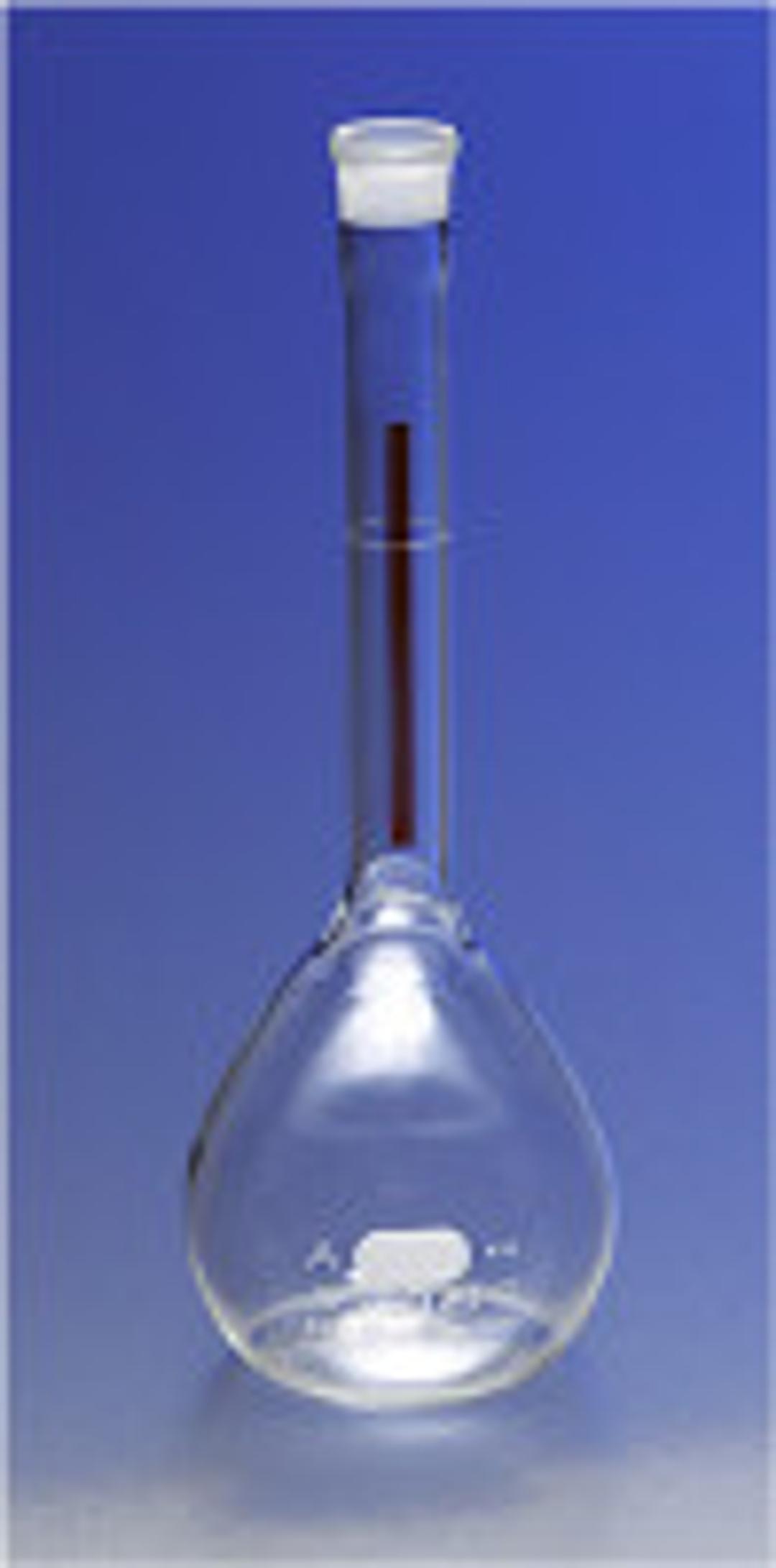 PYREX® 500 mL Class A Lifetime Red Volumetric Flask with Glass Standard Taper Stopper - Corning Life Sciences - General Lab