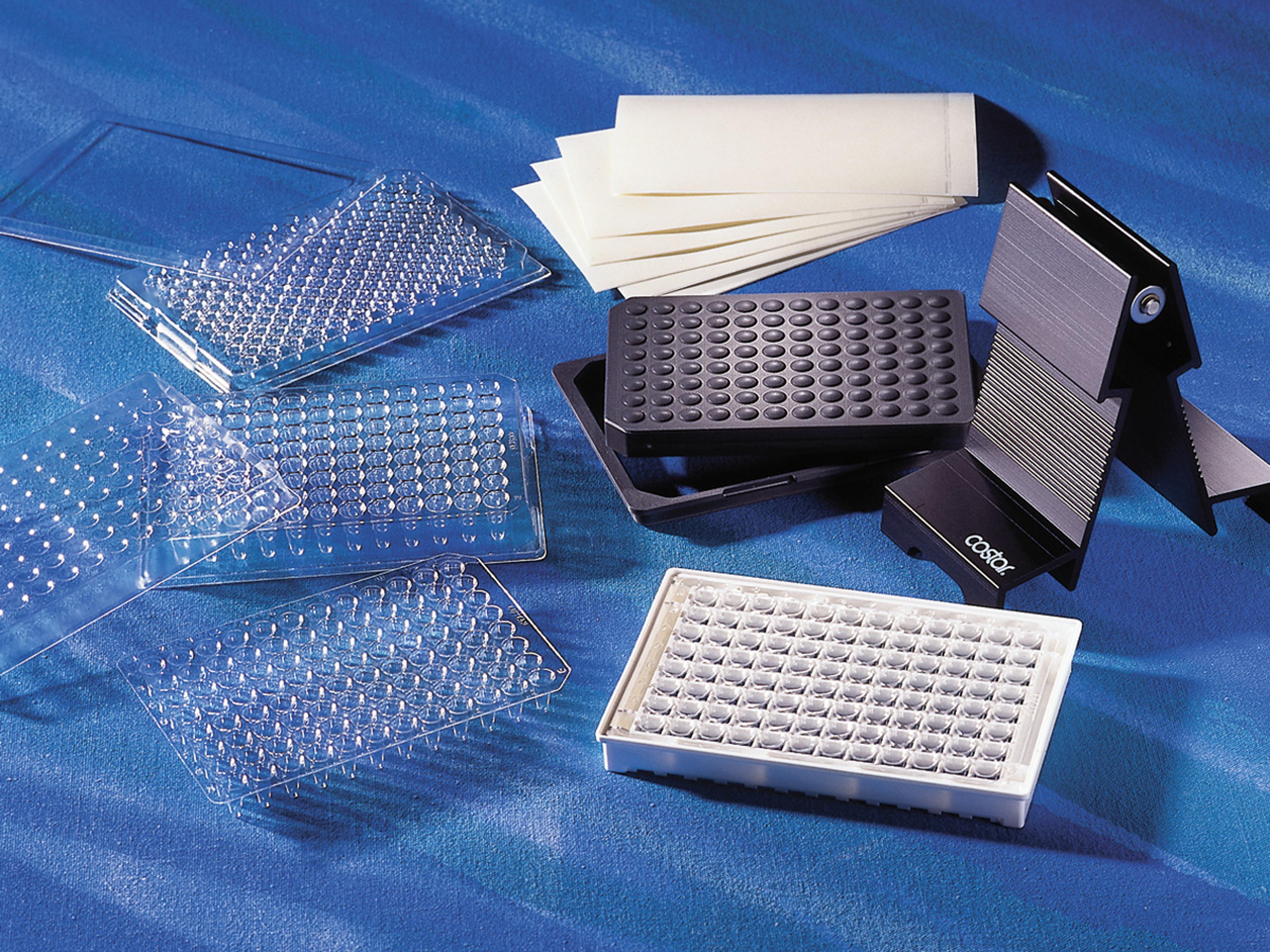 Corning® PCR Polyethylene 96-well Microplate Sealing Tape, Nonsterile - Corning Life Sciences - Life Sciences