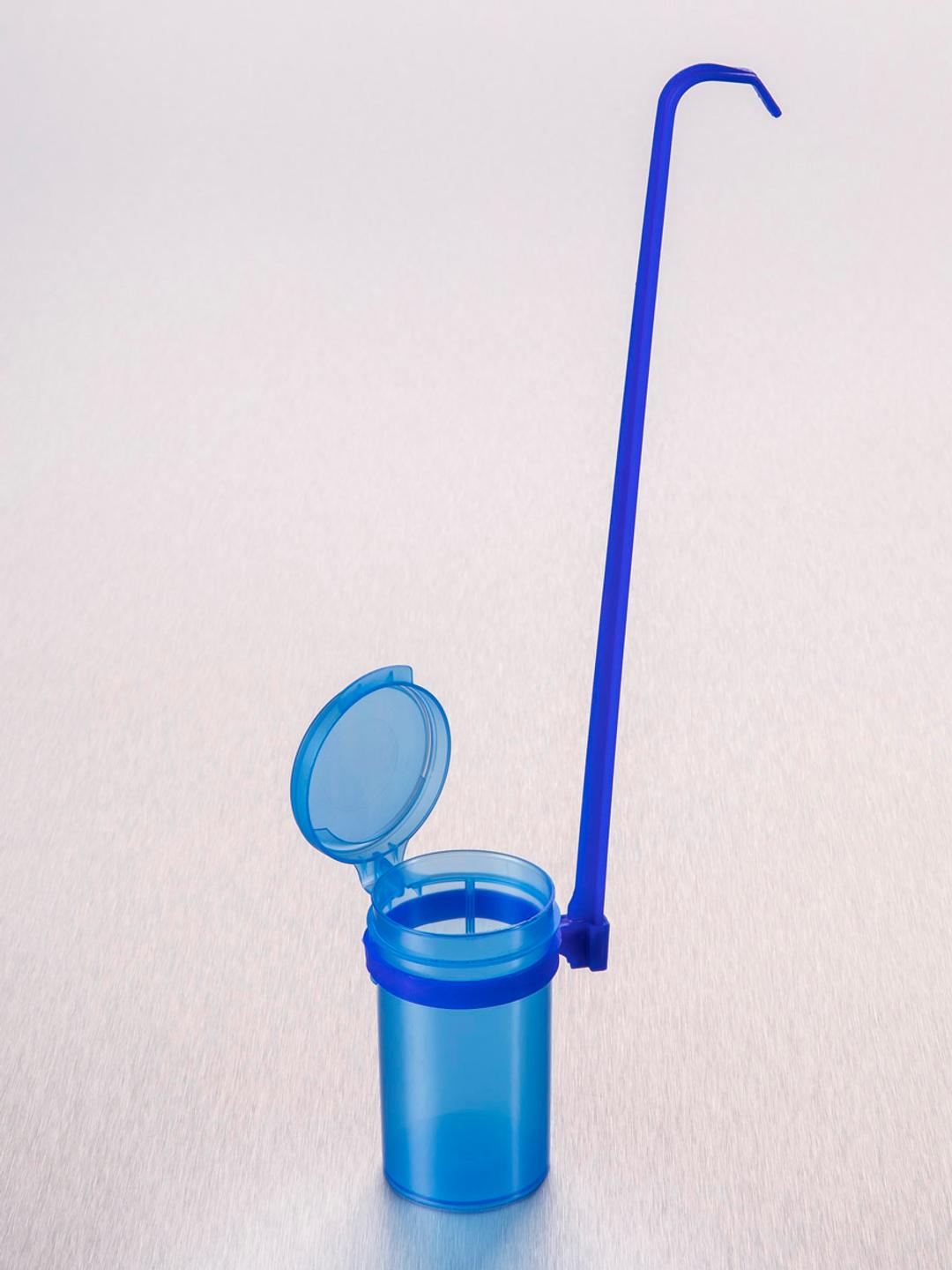 Corning® Gosselin™ Dipper, 90 mL, with Removable Handle, Blue PP with Blue Hinged Cap, Sterile, 1/Bag, 150/Case - Corning Life Sciences - General Lab