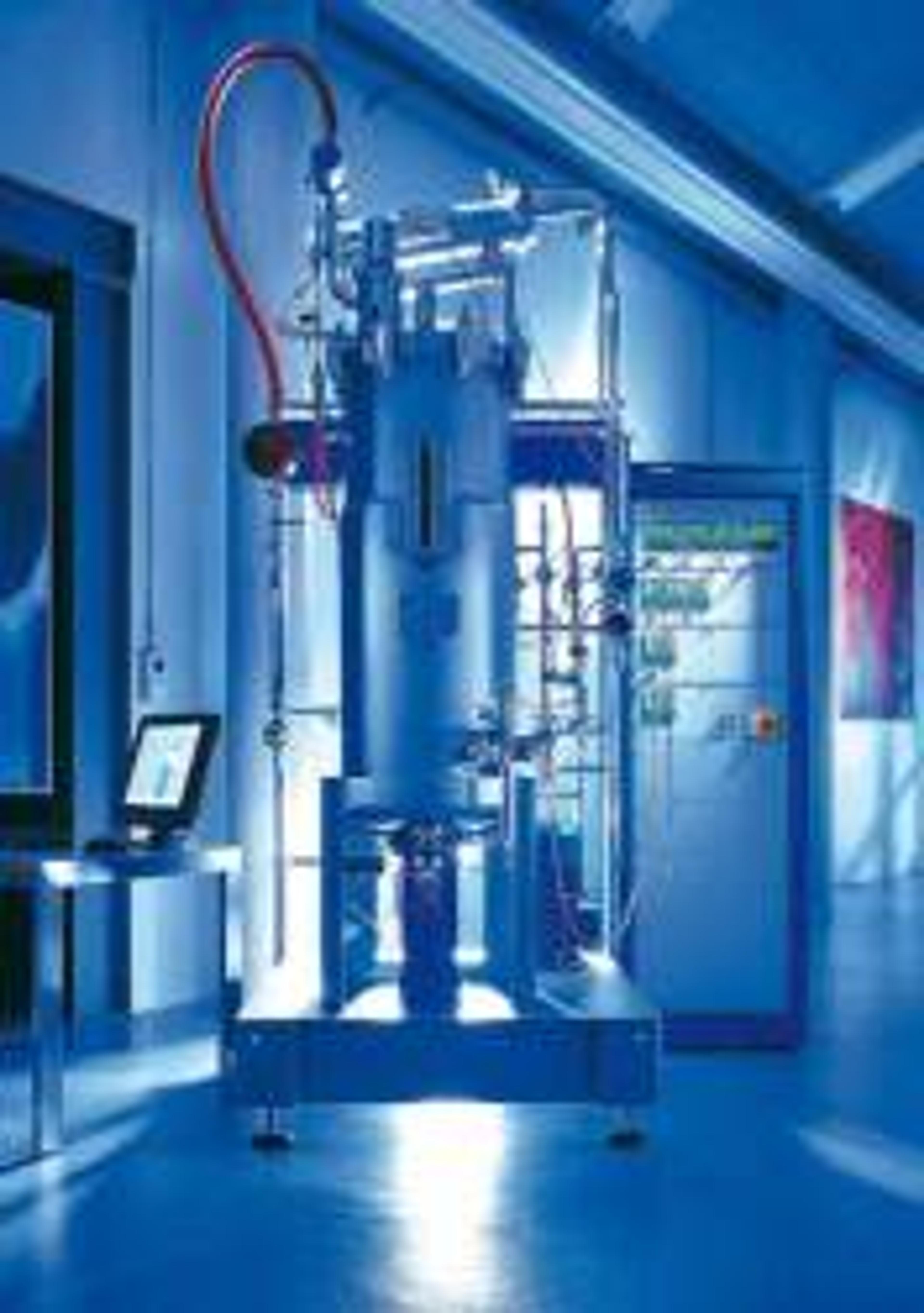 P: Pilot Fermentor - BiOENGiNEERiNG - Life Sciences