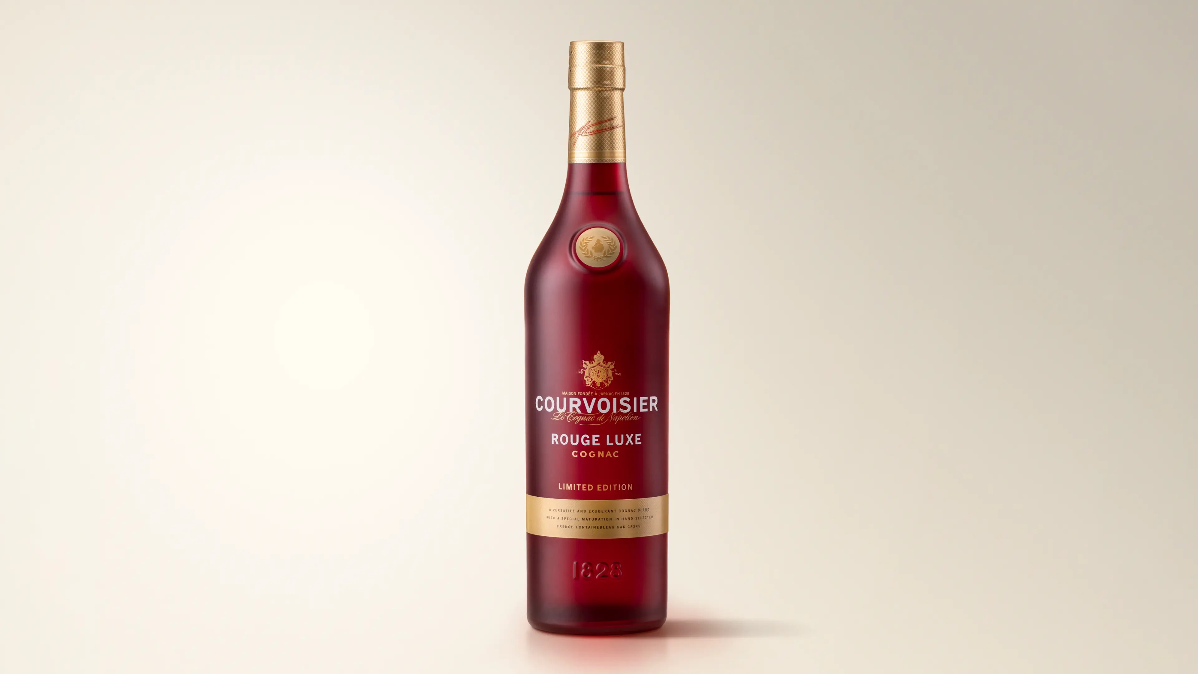 Courvoisier Rouge Cogmac bottle