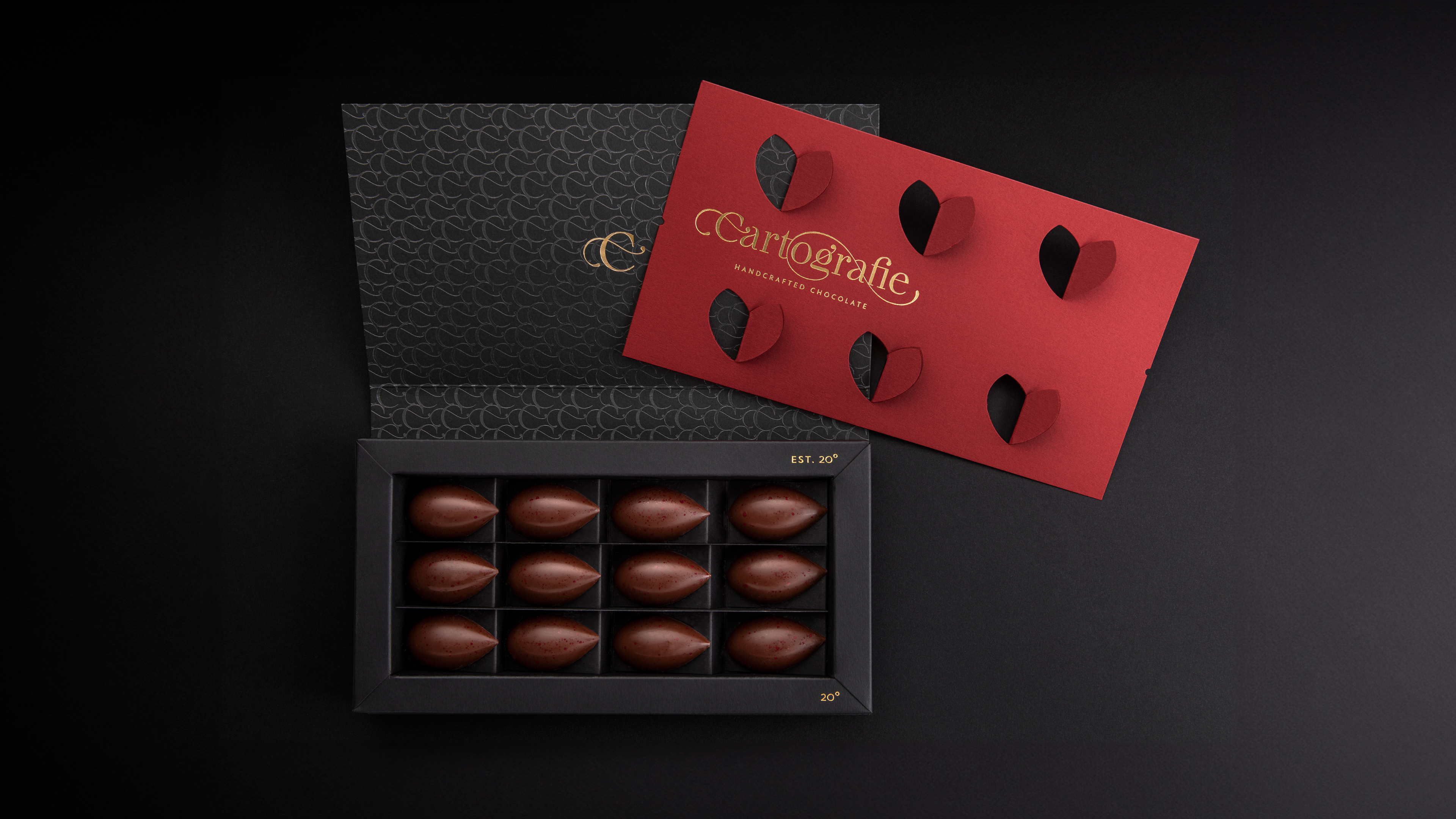 Cartographie chocolate packaging luxe