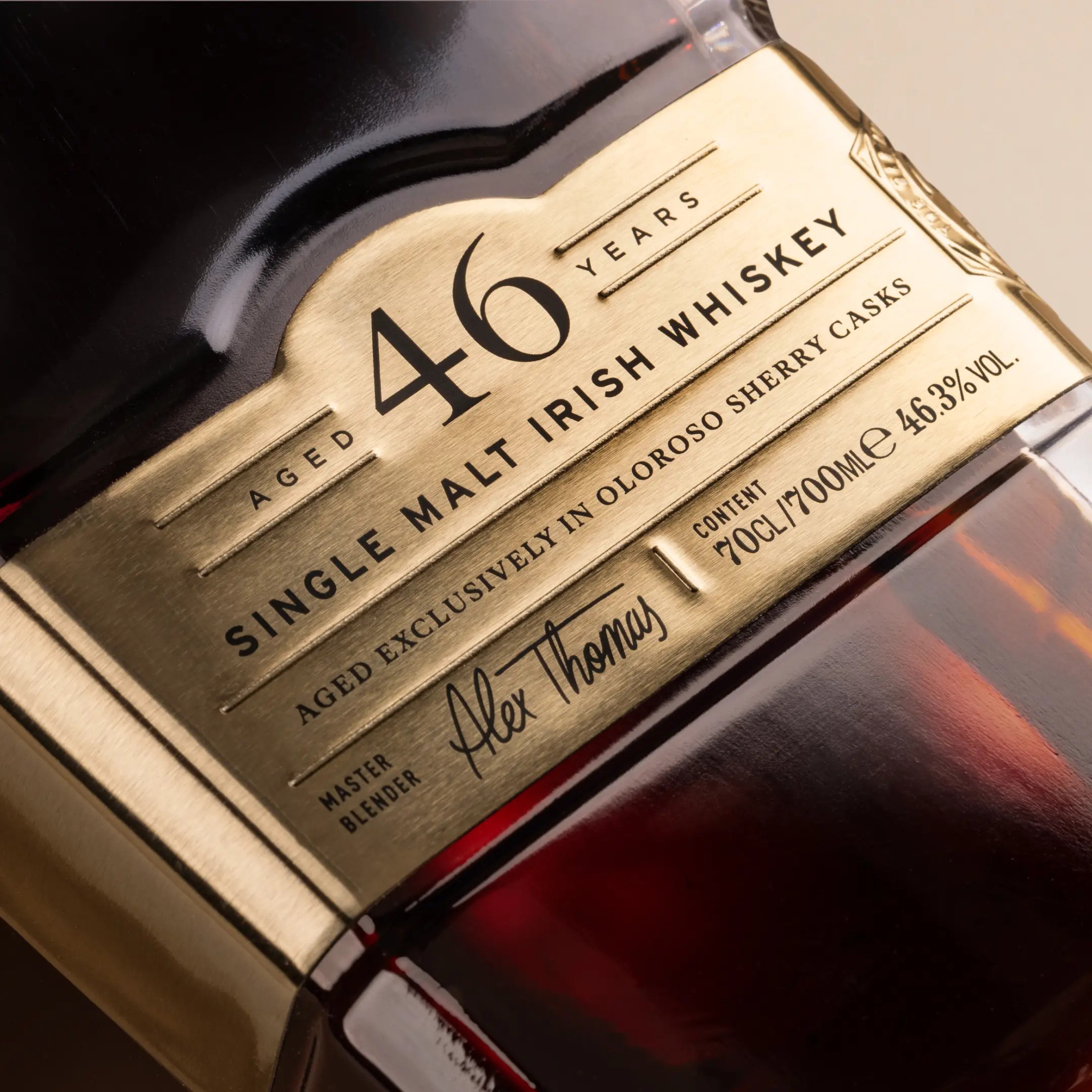 Bushmills 46 YO Detail label whisky bottle design