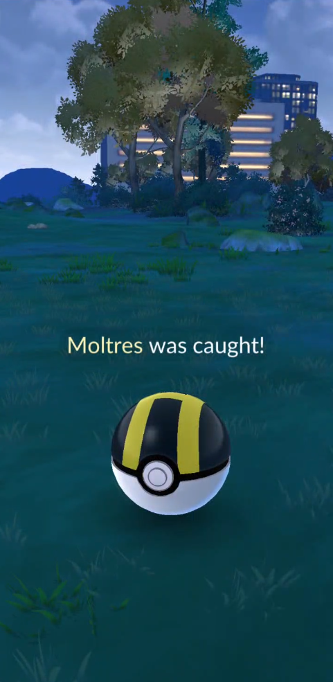 Shiny Galarian Moltres captured screen