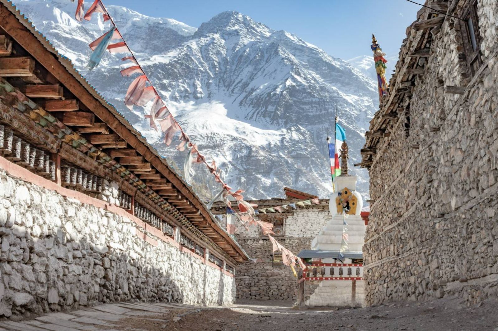 Annapurna Circuit Trek - 16 Days - Photo 2