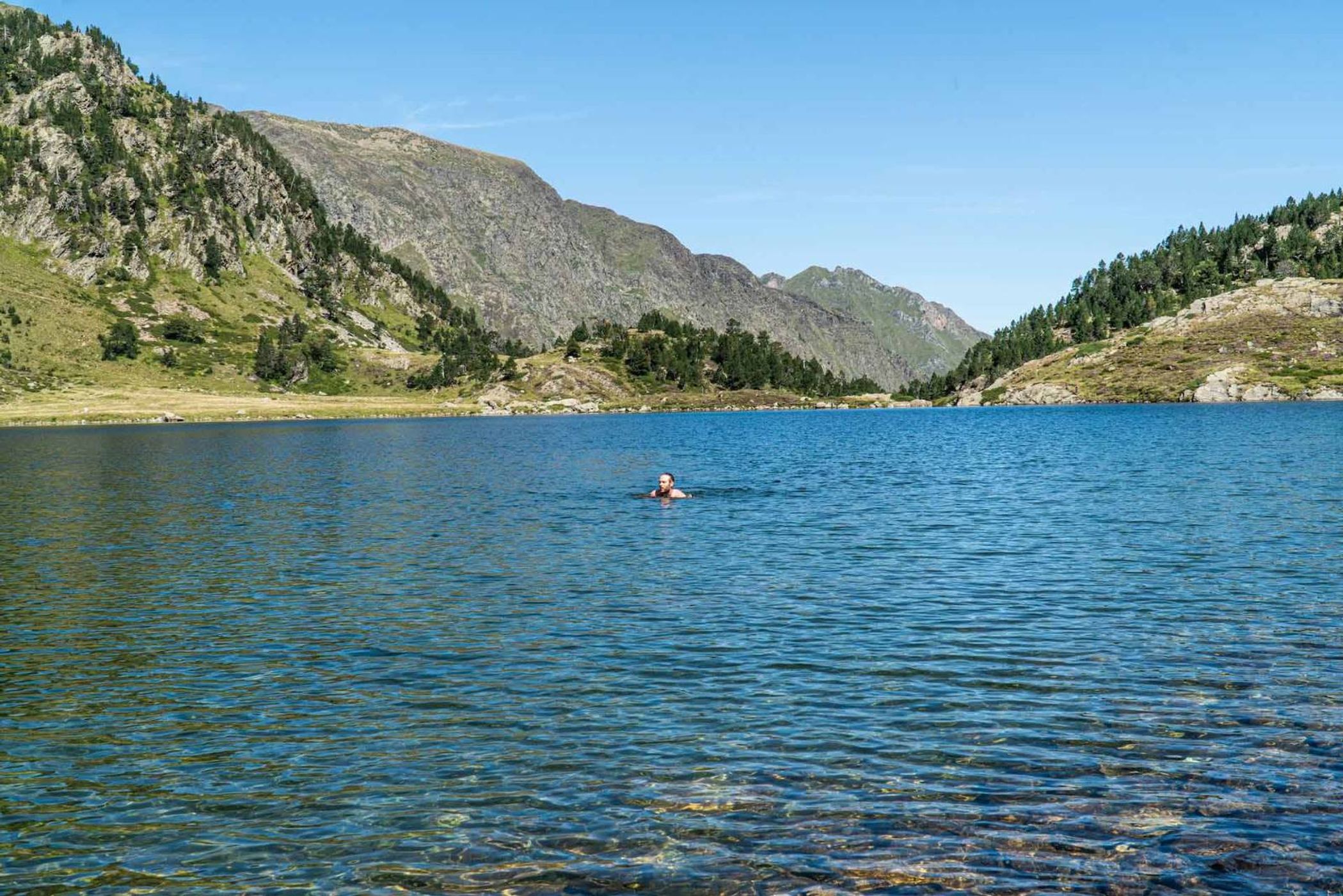 Wild Swimming: The Complete Guide 2024 – Call to Adventure