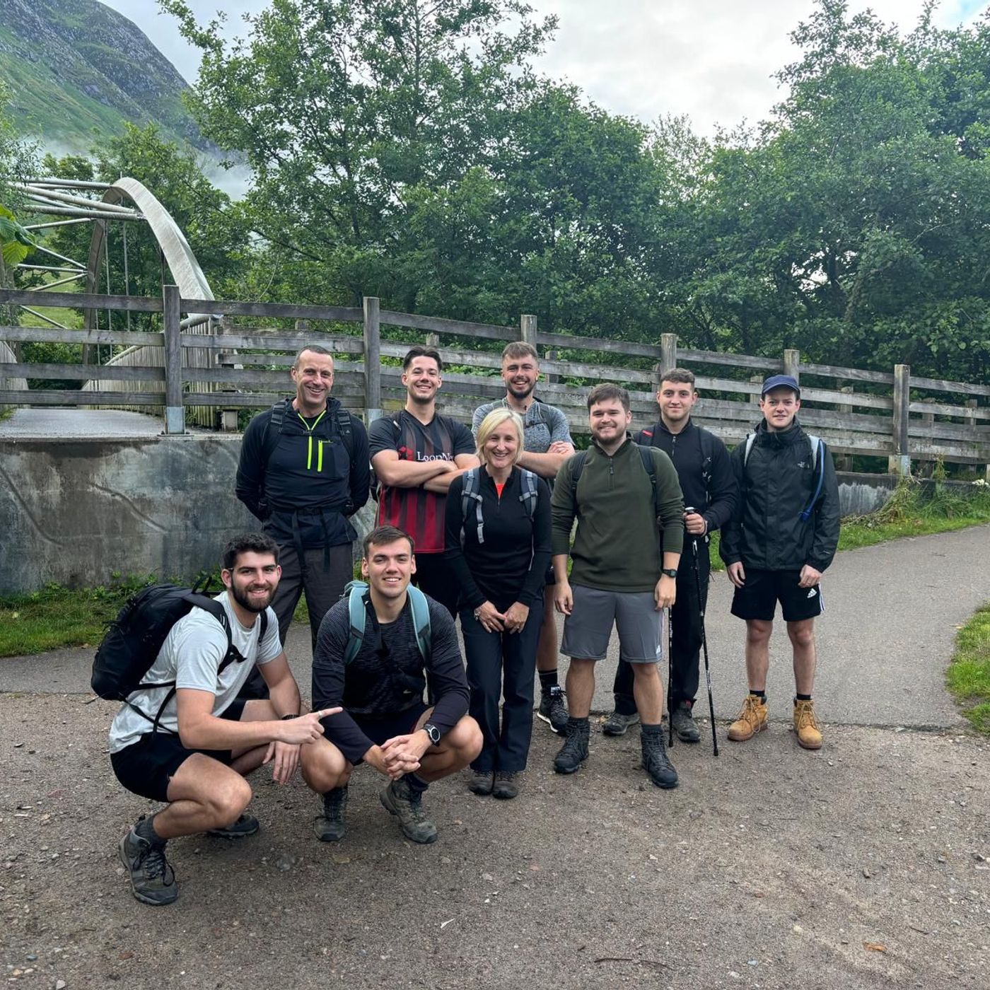 Group photo of national 3 peak