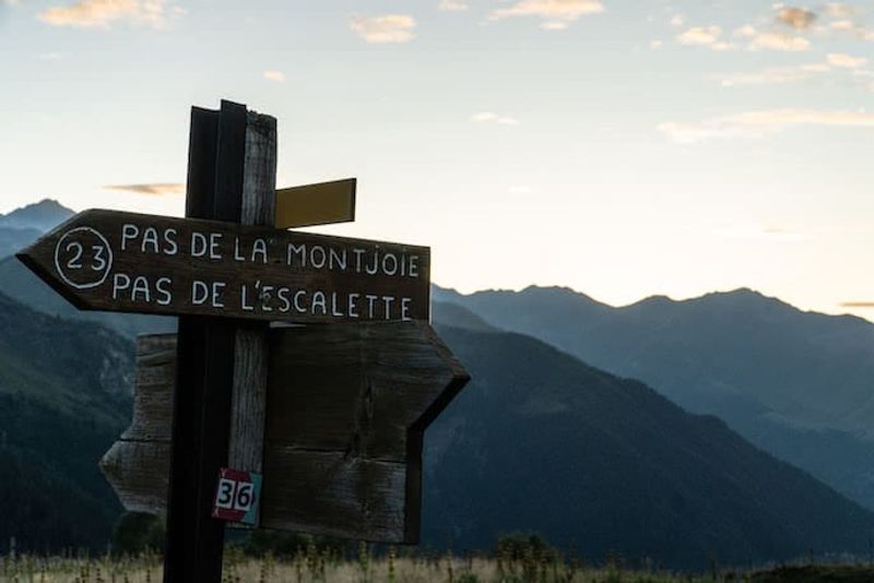 sign in mountains