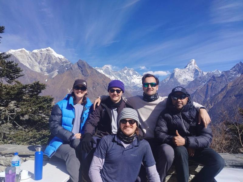 everest trek