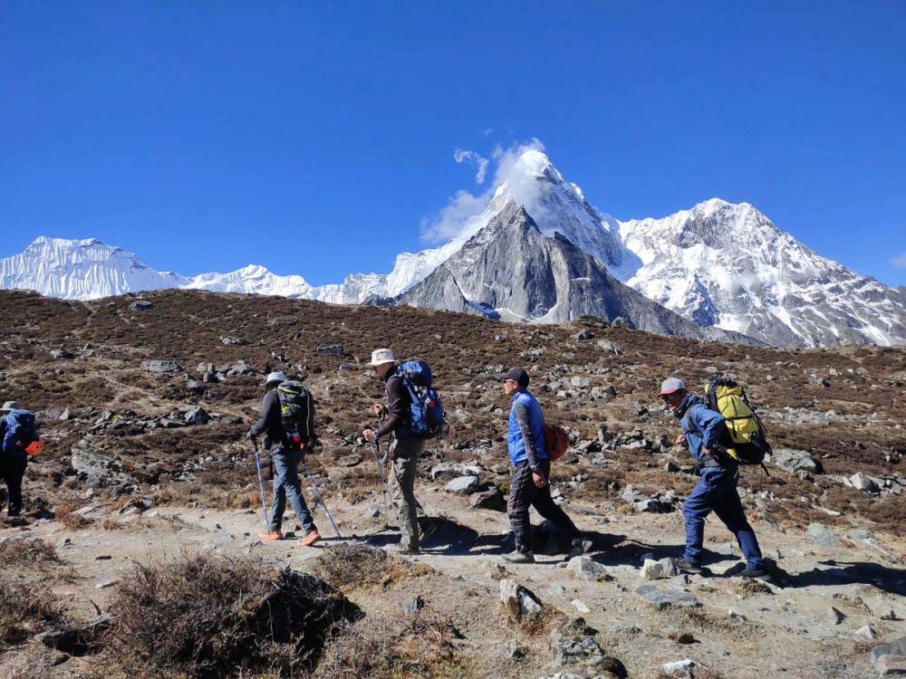 Hikers going to view point
