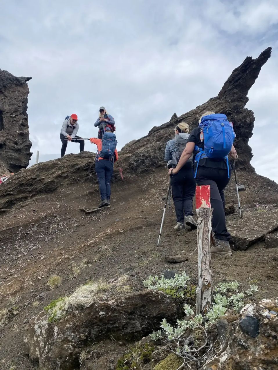 Thorsmork - hiking group rock climb