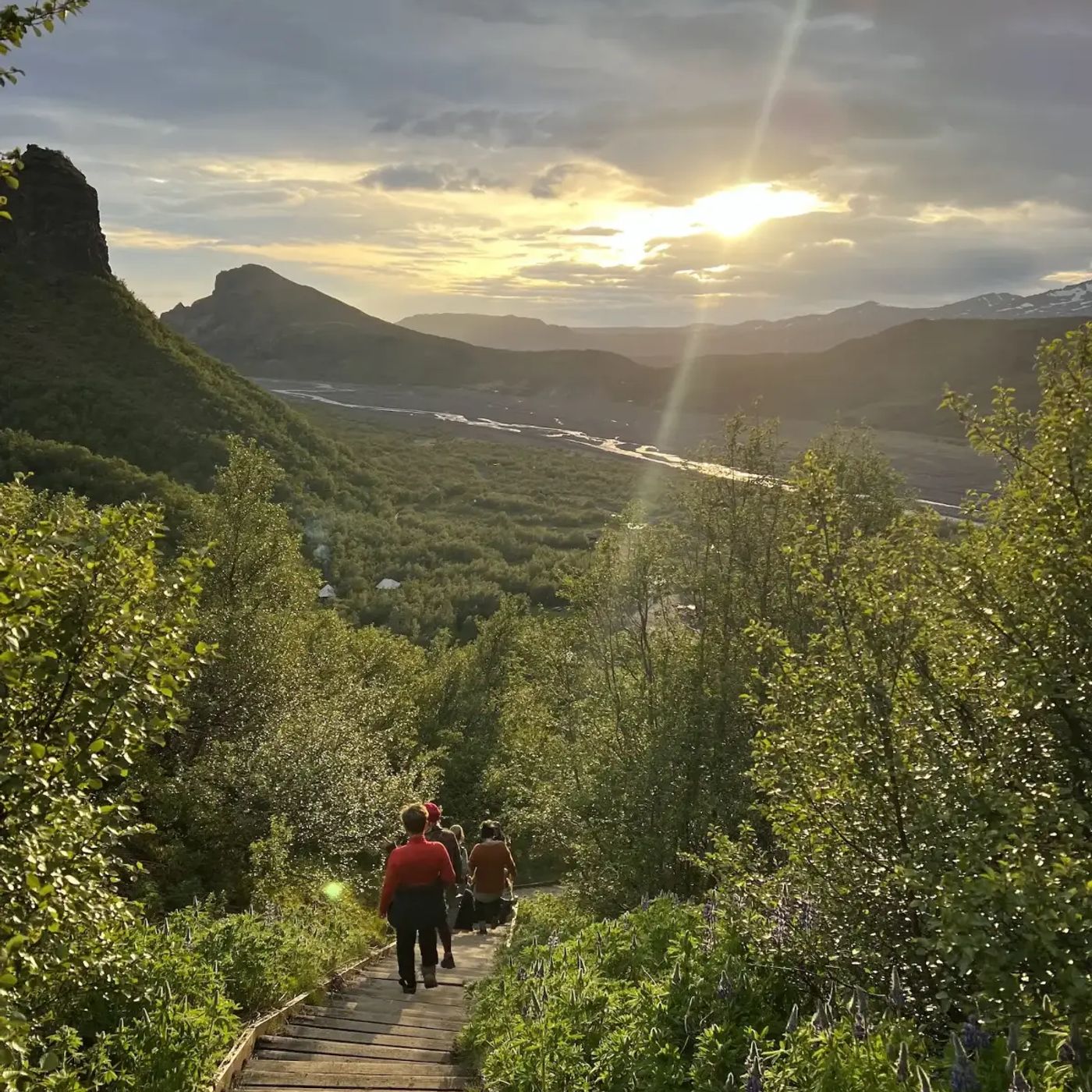 Thorsmork - hiking trail sunset mountains