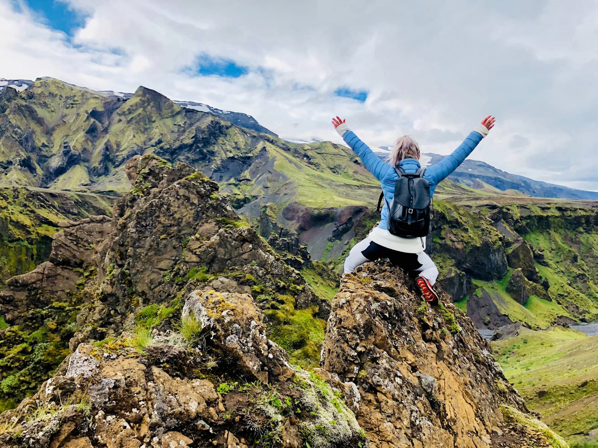 Best Women's Down Jackets: 2025 [With Buying Guide]
