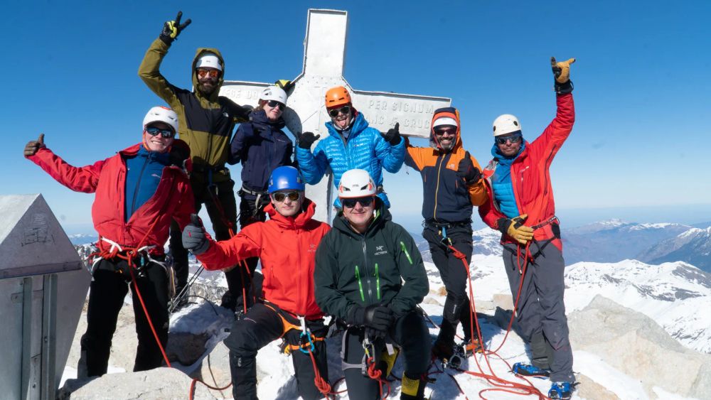 Winter Mountaineering Skills Course, Pyrenees - Gallery Image 2