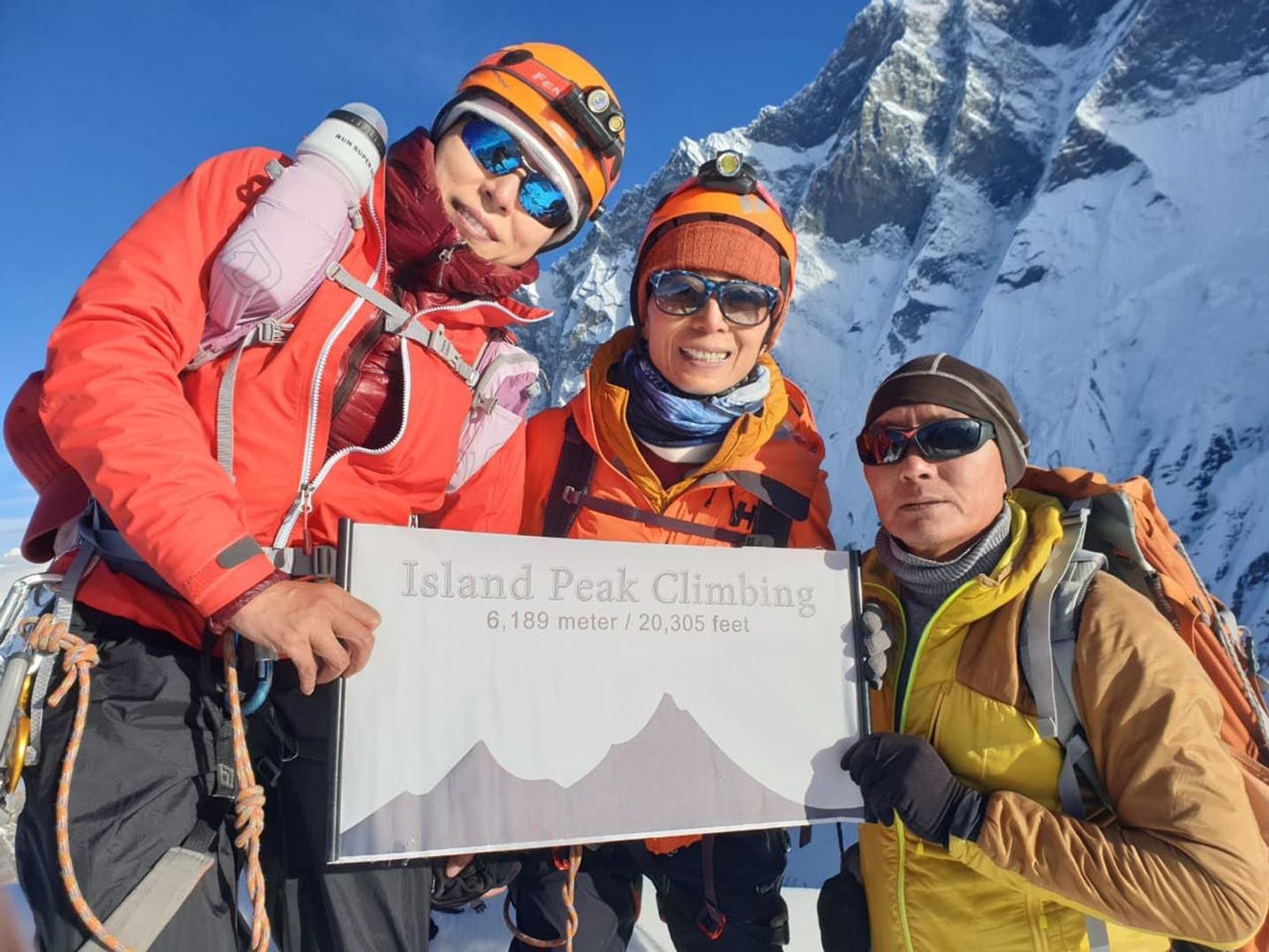 Island Peak Summit - 15 Days