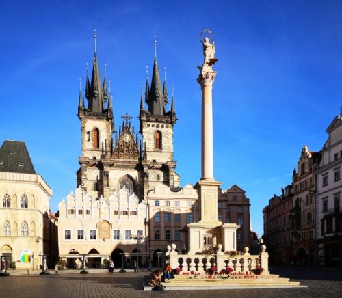 Politics, Culture and Transitions: MIA CAS Studies on Modern Central and Eastern Europe