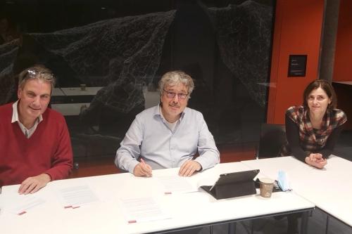 Amsterdam University Press and Leiden University Press sign international distribution and marketing agreement