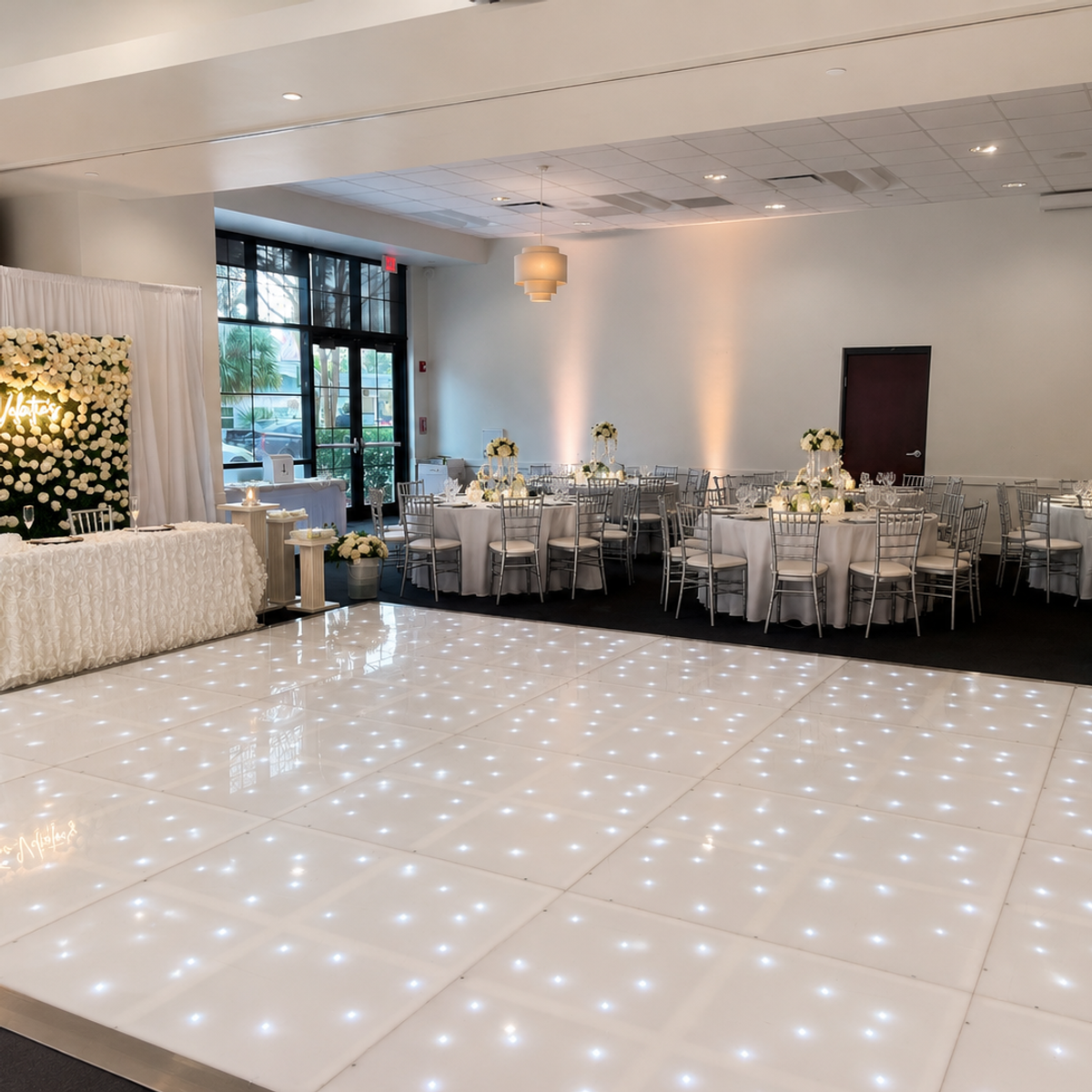 20x16 LED starlit dance floor with a hedge wall backdrop