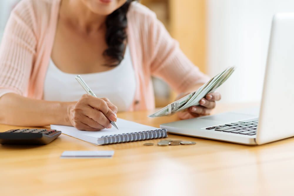 8 Simple Ways to Save Money When Renting a Condo