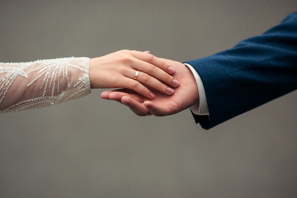 The Ultimate Guide for Newlyweds to Securing Your First Home on a Budget