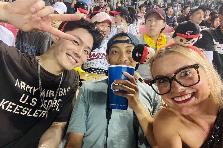 Jamsil KBO Baseball Night with Korean Dinner, Seoul — photo 2