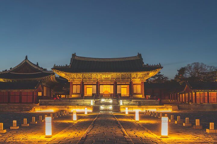 Palace, Gwangjang & Temple Night Food Run, Seoul — photo 3