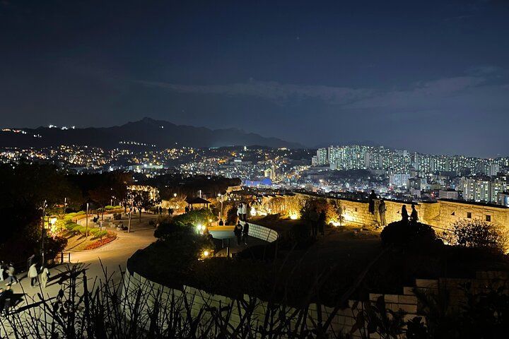 Hyehwa Local Walk & Naksan Park Sunset Dinner, Seoul — photo 2
